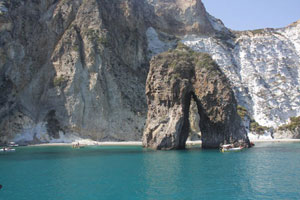 L?Arco Naturale a Ponza